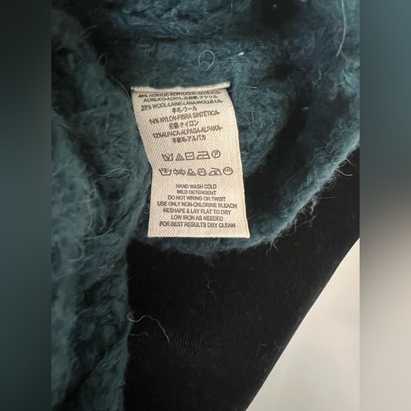 💙HP💚Free People Women's Fluffy Fox Sweater - Picture 5 of 6